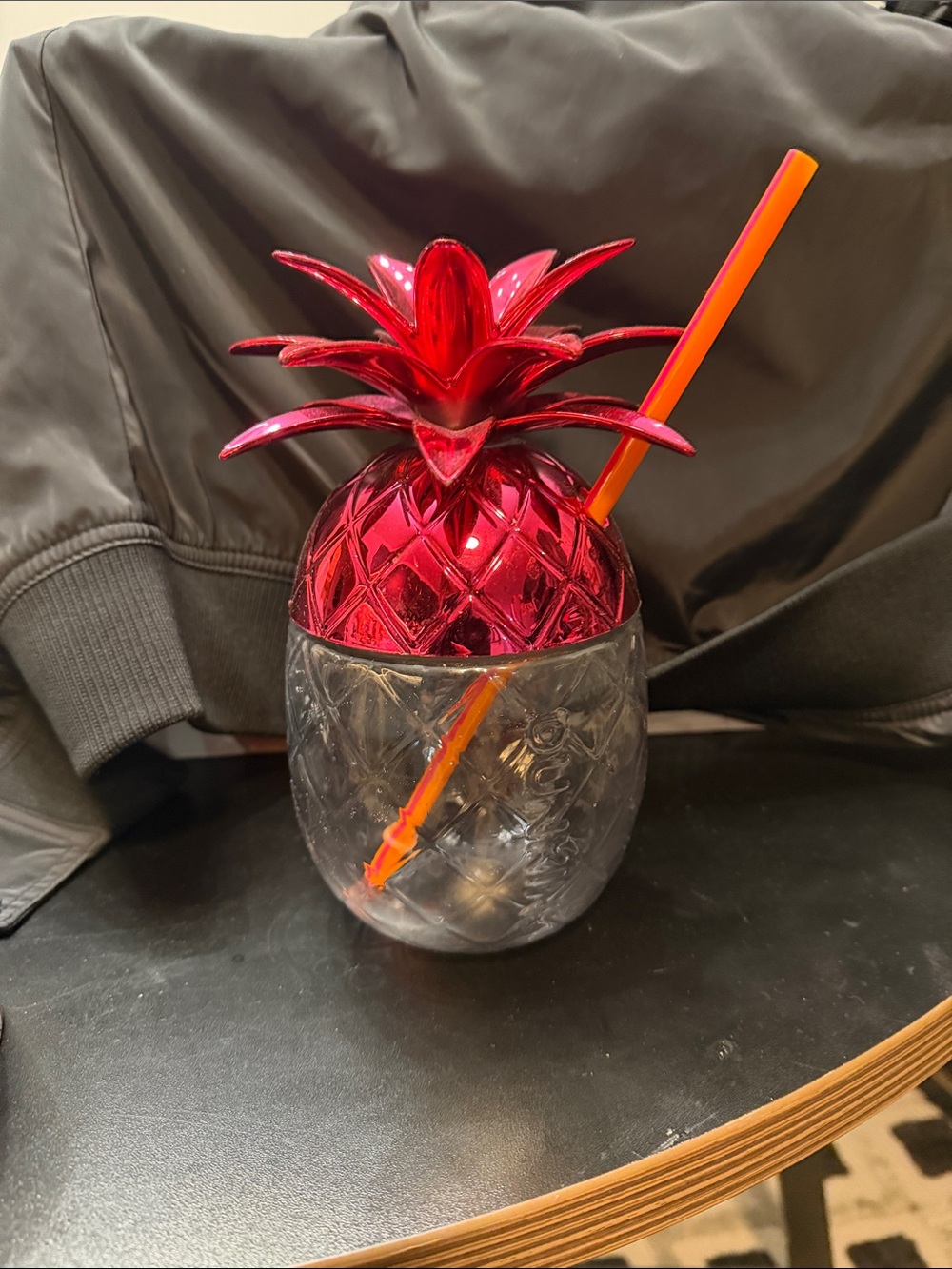 Dunkin Pink Pineapple Tumbler with Straw - Decorative Drink Cup
